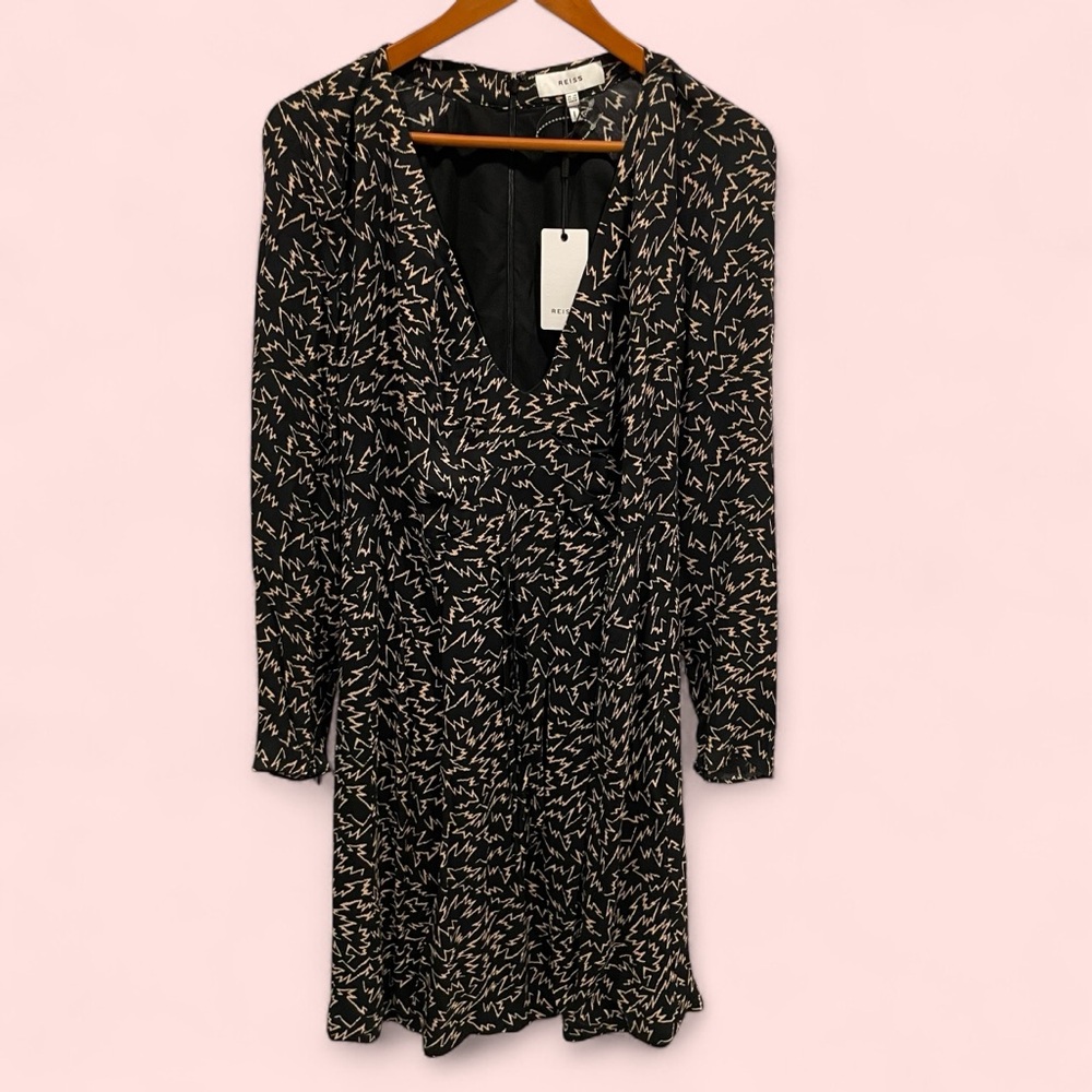 Cute NWT electric lady cut out dress zig zag pattern midi flowy shazam luxury
